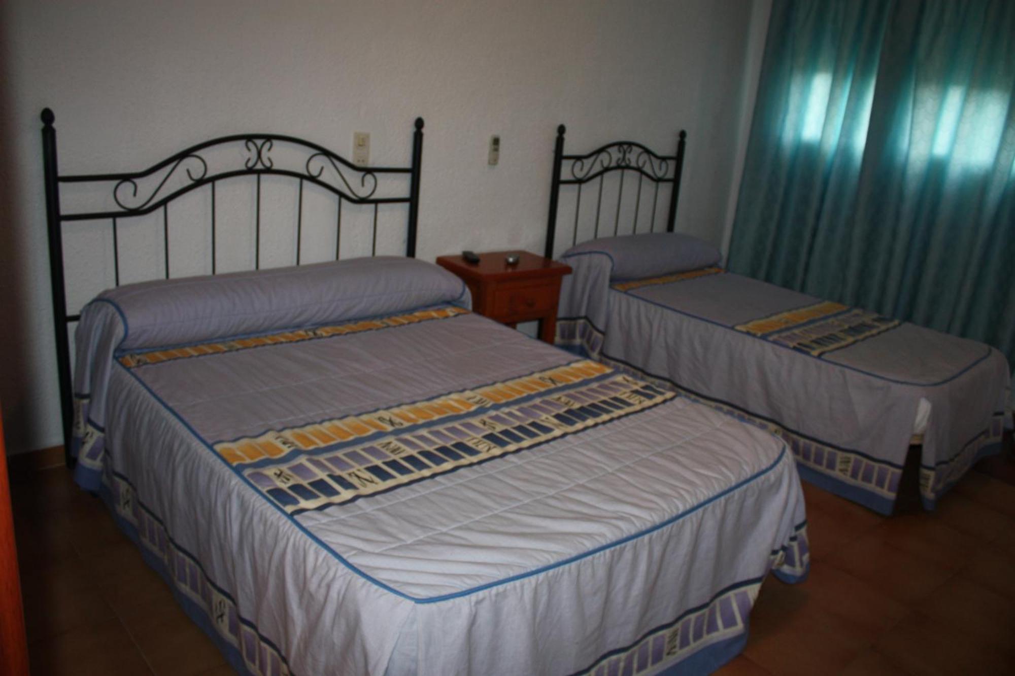 Hostal Tamarindos 마탈라스카나스 외부 사진